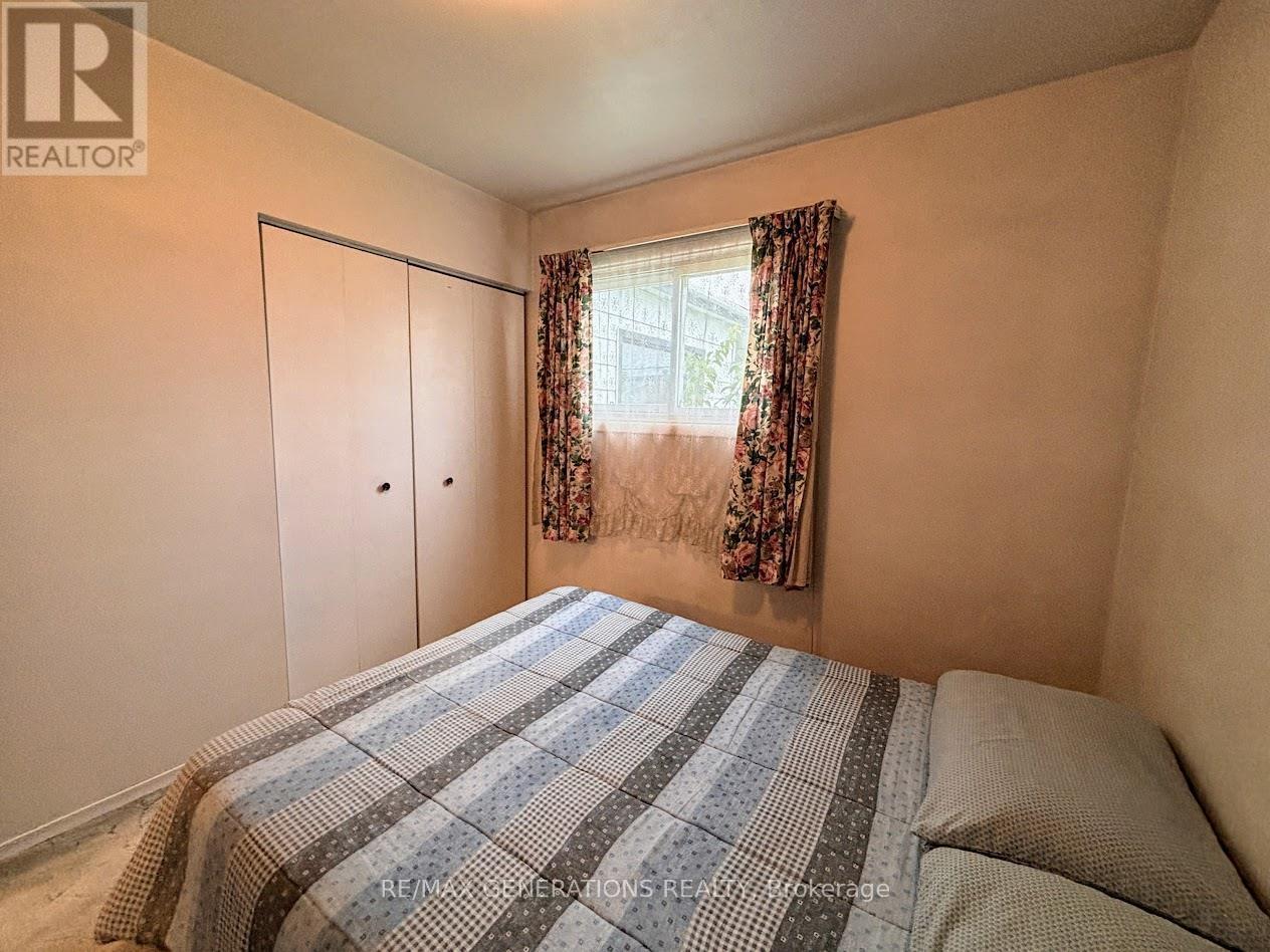 15 FALCON AVENUE - Image 9