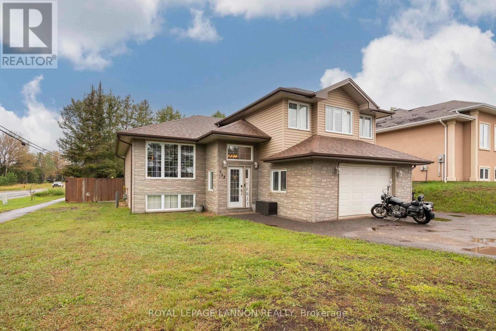 Property for sale at 733 WOODCREST ROAD