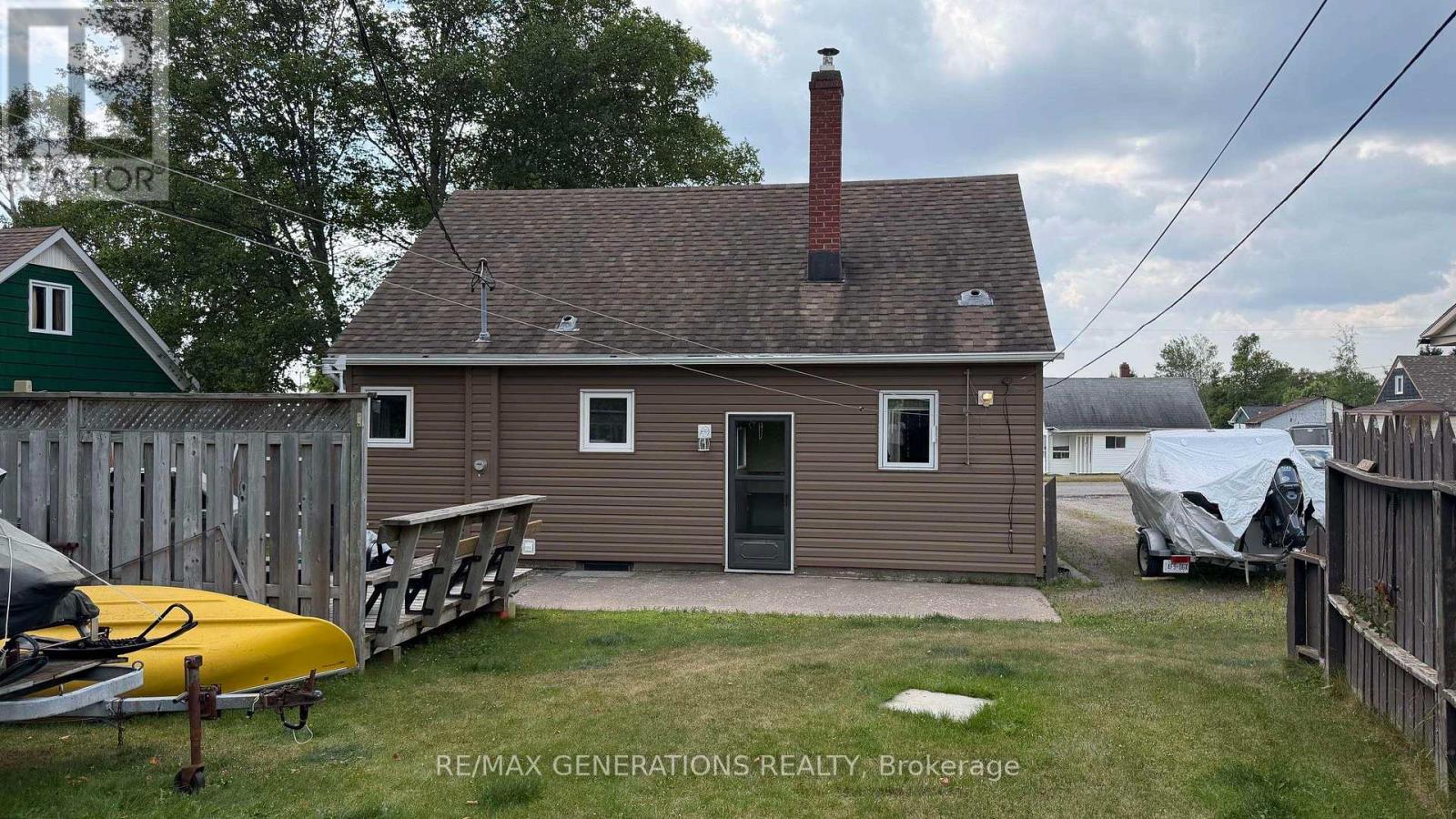 27 SUPERIOR AVENUE - 29