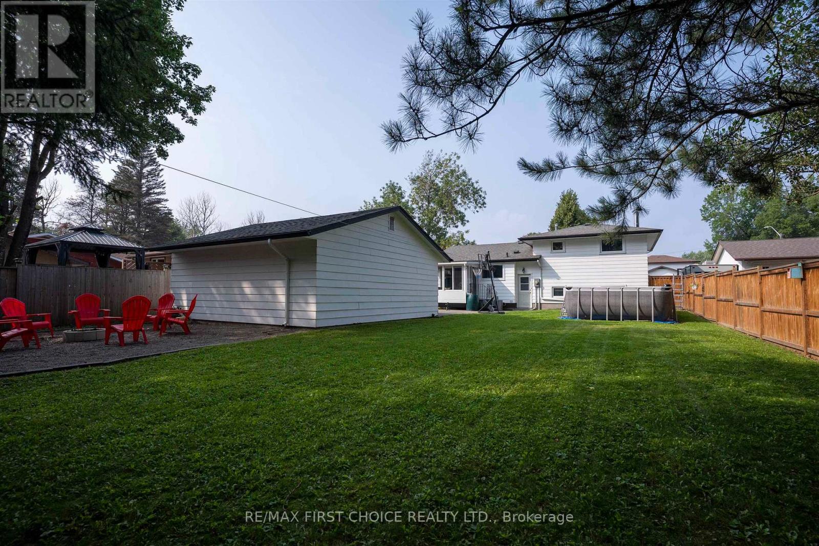 556 LAURENTIAN DRIVE - 39