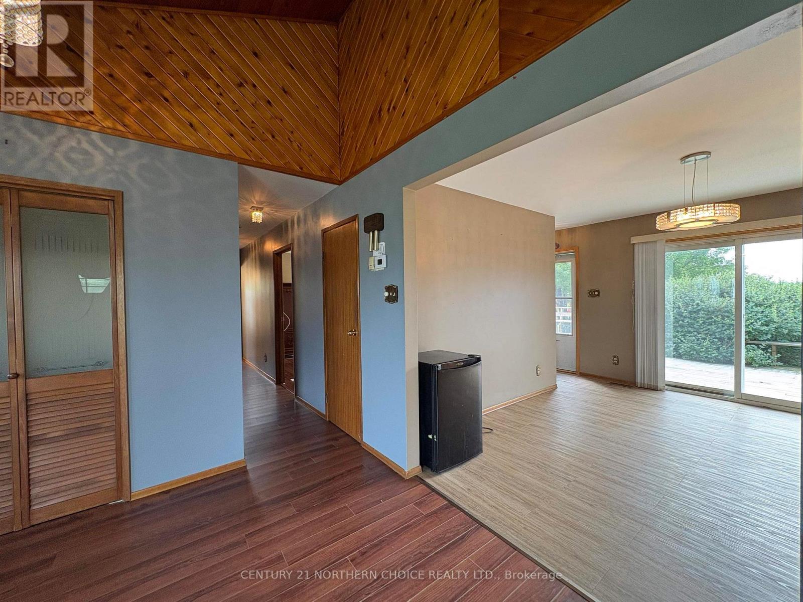 859 BURRISS ROAD E - 14