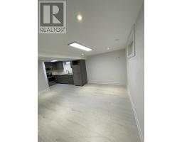 Lwr Lvl - 18 Reuben Avenue, Toronto, ON M9M1E5 Photo 14
