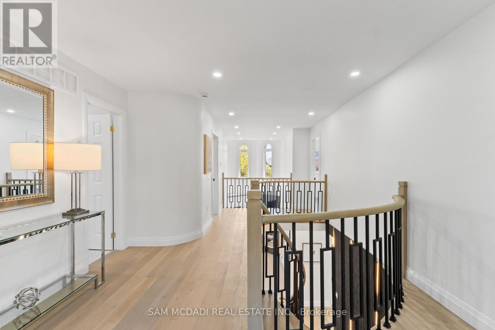 1521 ROSEWAY DRIVE - Image 24