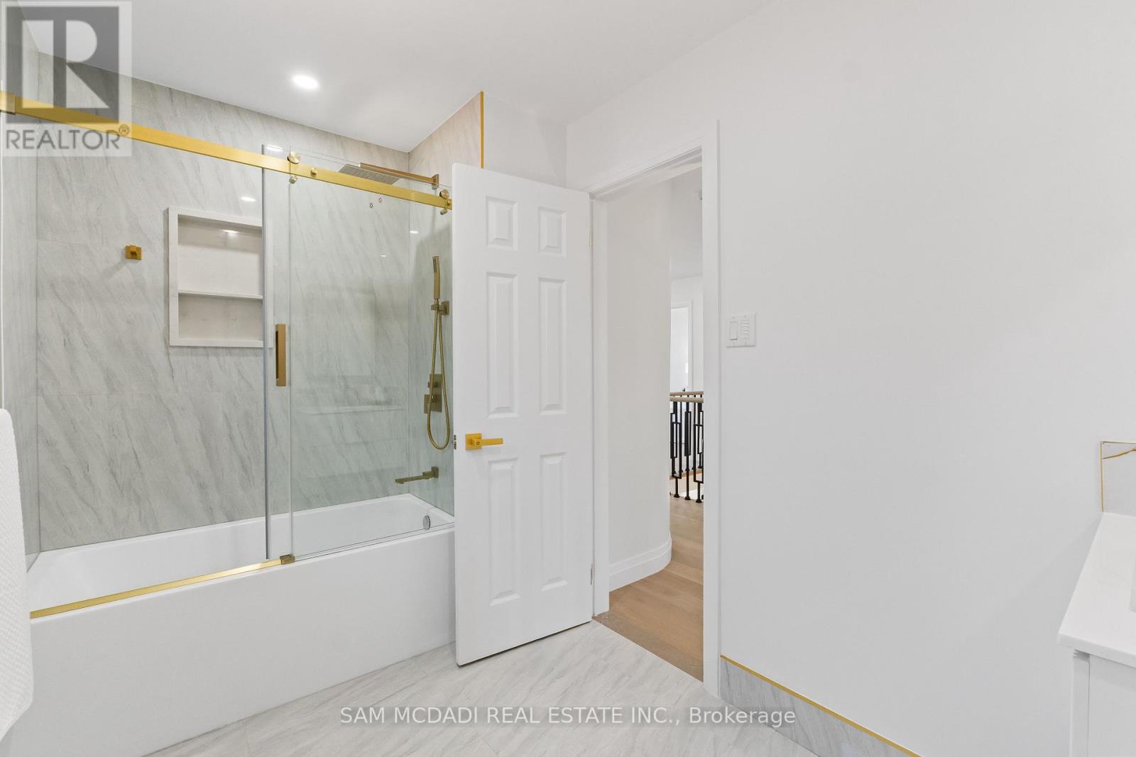 1521 ROSEWAY DRIVE - Image 28