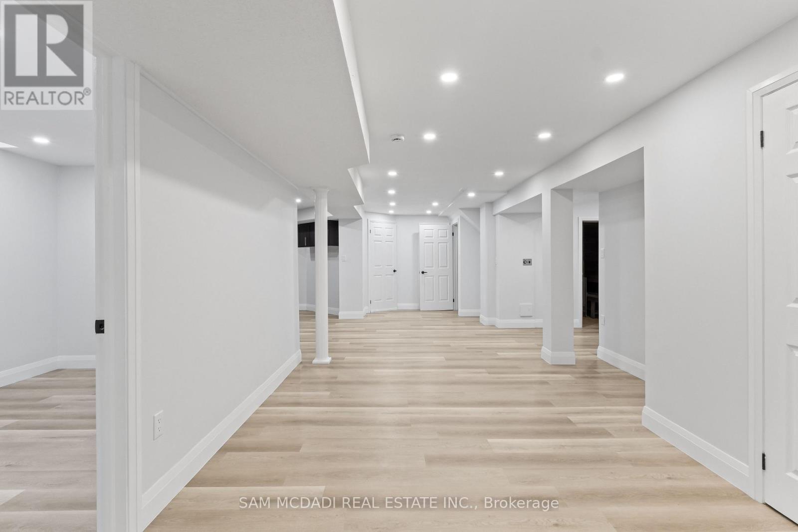 1521 ROSEWAY DRIVE - Image 35
