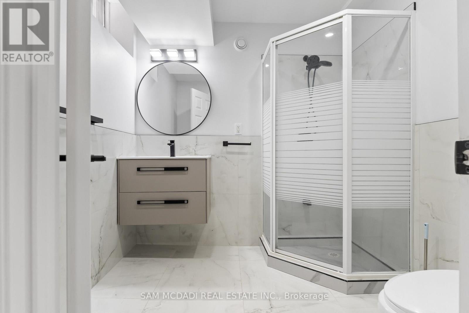 1521 ROSEWAY DRIVE - Image 36