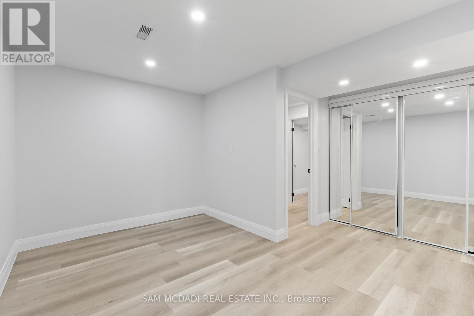 1521 ROSEWAY DRIVE - Image 39