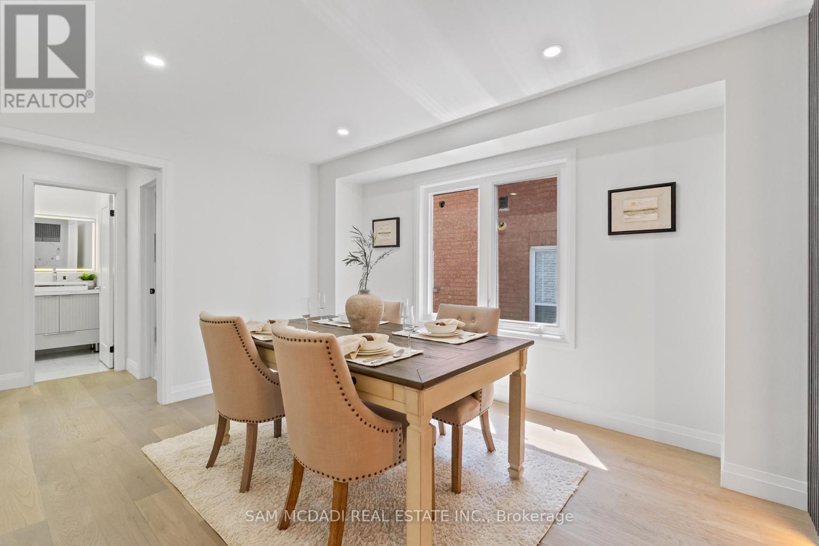 1521 ROSEWAY DRIVE - Image 8