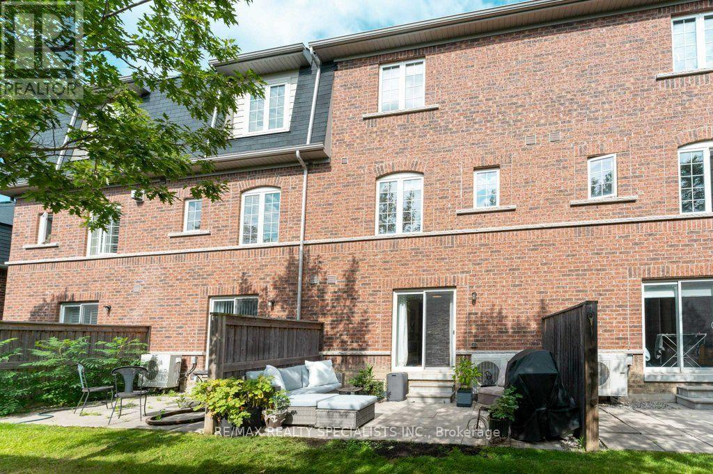 #3 1115 HAIG BOULEVARD - Image 34