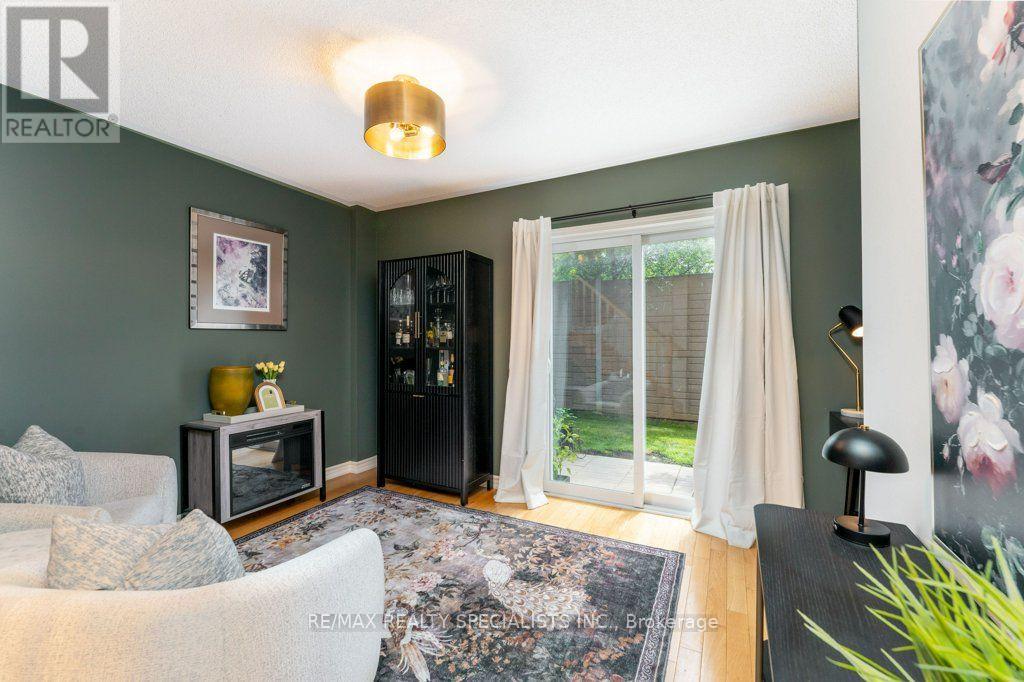 #3 1115 HAIG BOULEVARD - Image 6
