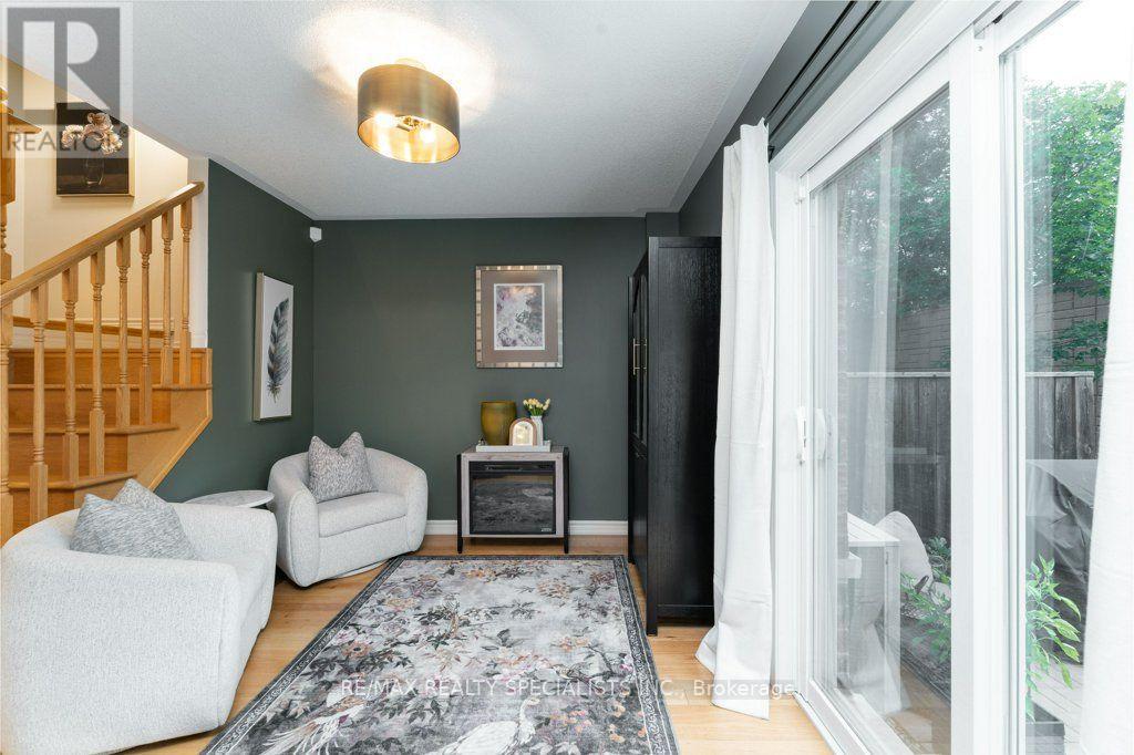 #3 1115 HAIG BOULEVARD - Image 8
