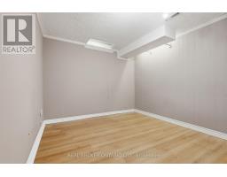 22 Bent Oak Circle, Mississauga, ON L5N4J2 Photo 16