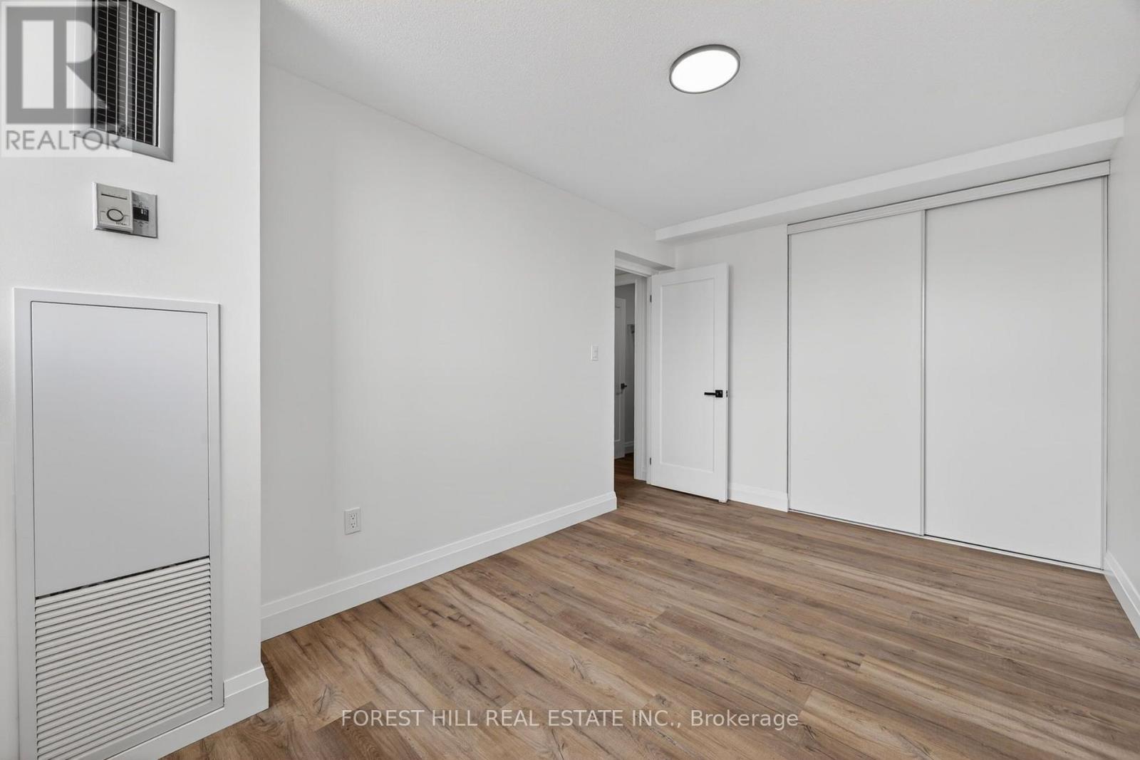 #1211 11 WINCOTT DRIVE - 18
