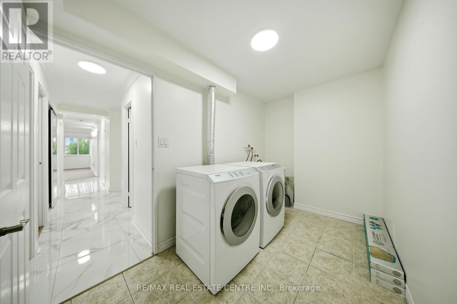 #511 1300 MISSISSAUGA VALLEY BOULEVARD - 19