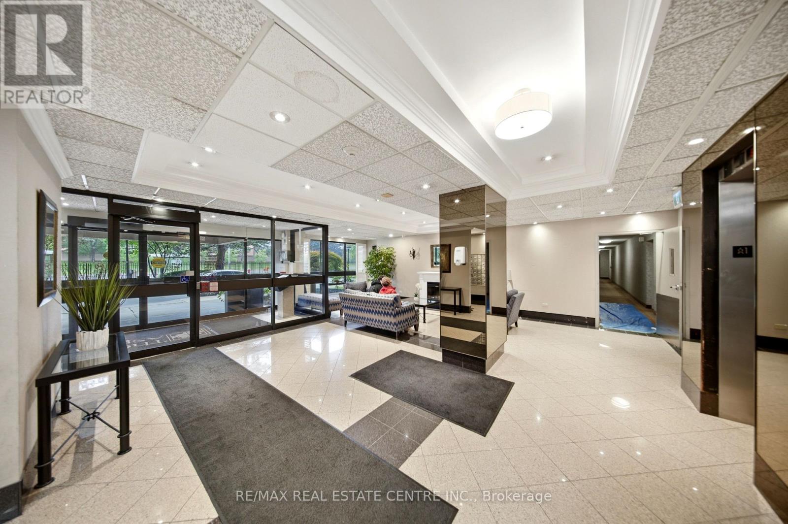 #511 1300 MISSISSAUGA VALLEY BOULEVARD - Image 3