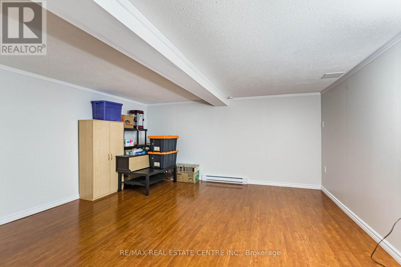 19 HUNTINGWOOD CRESCENT - 25