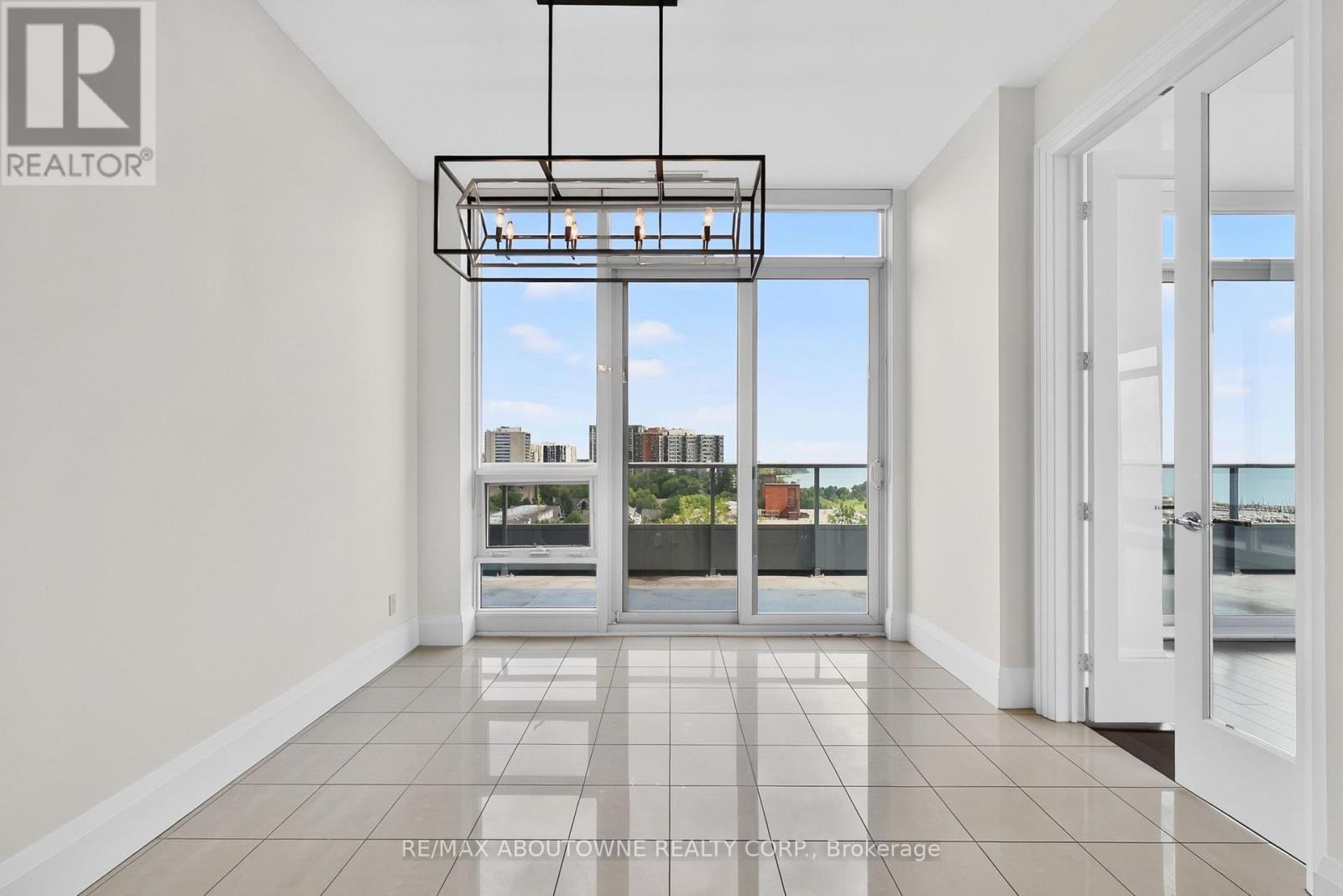 #808 11 BRONTE ROAD - Image 16