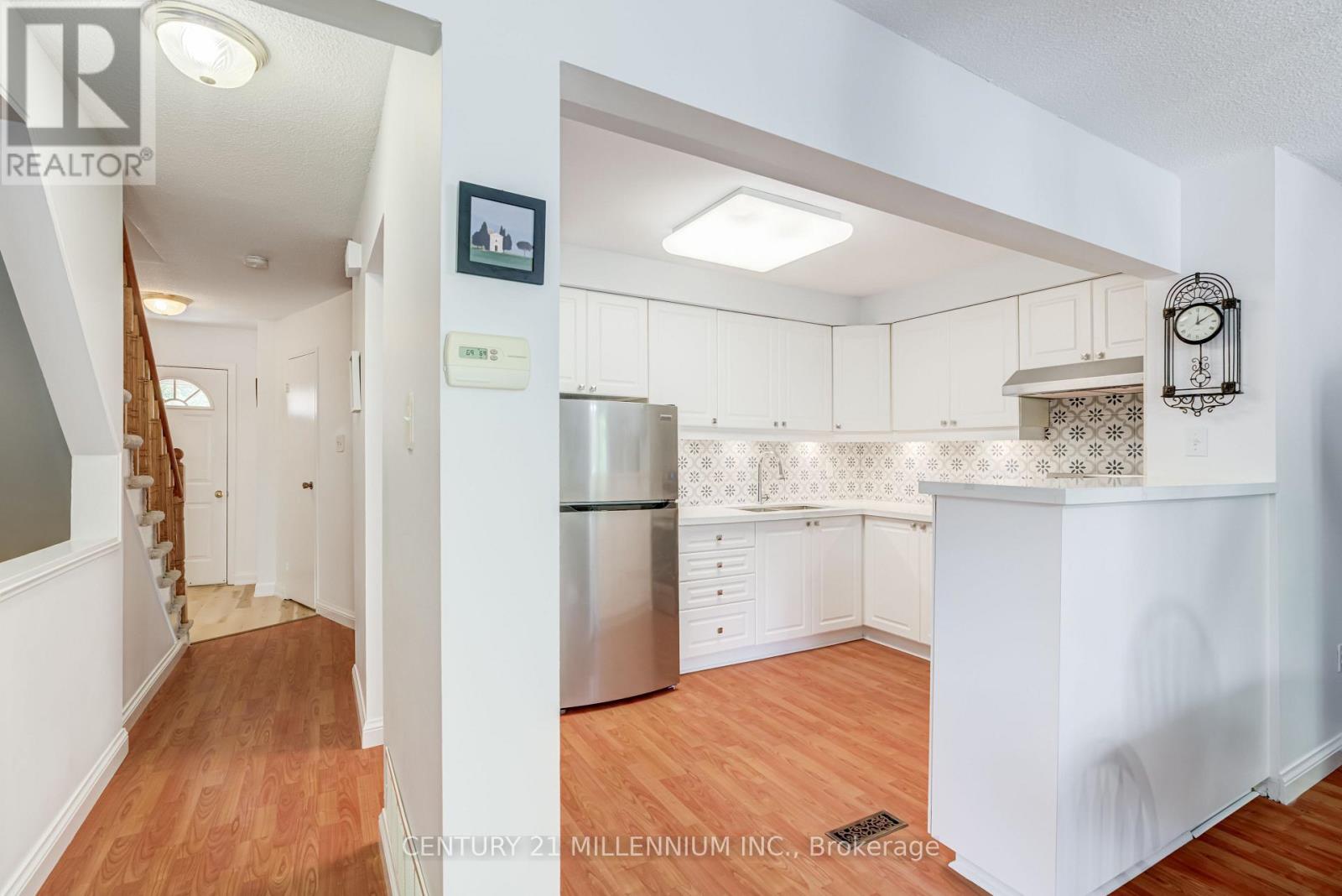 35 TARA PARK CRESCENT - 11