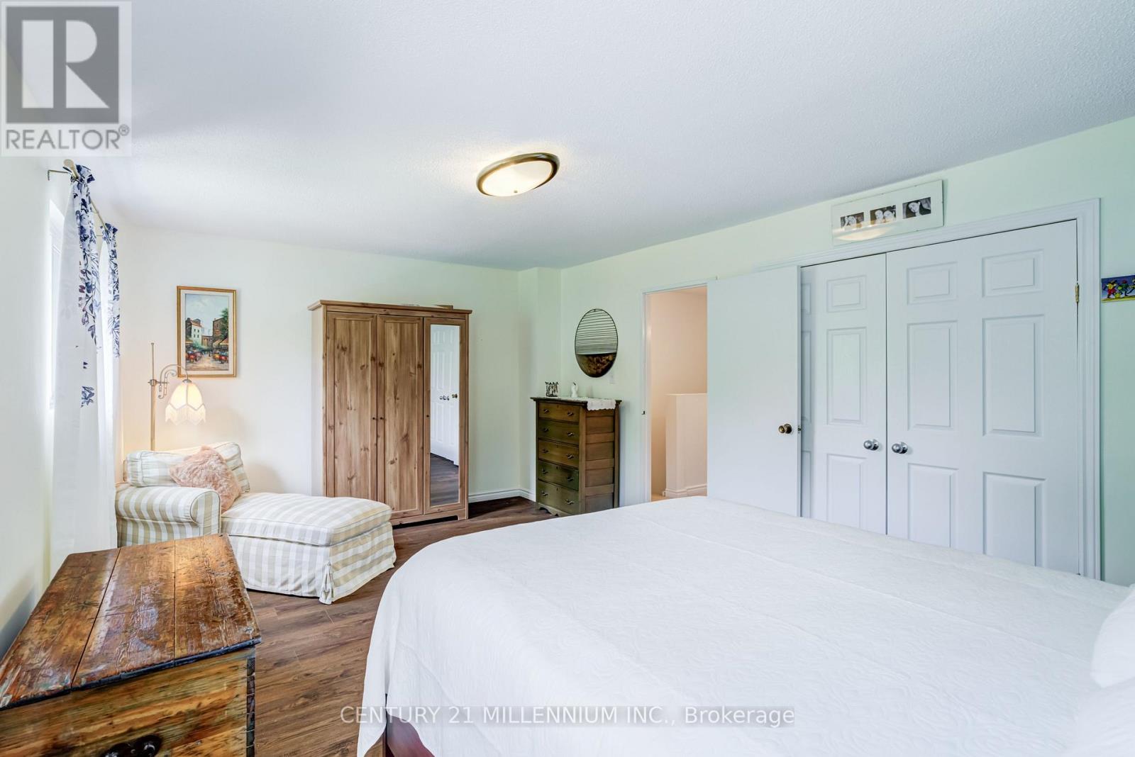 35 TARA PARK CRESCENT - Image 19