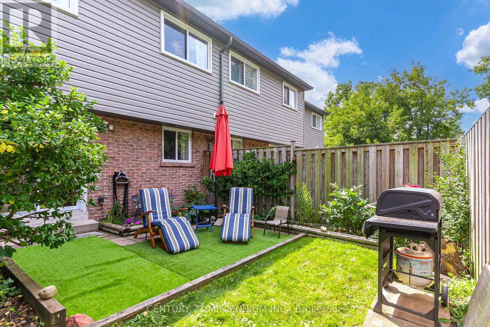 35 TARA PARK CRESCENT - 33