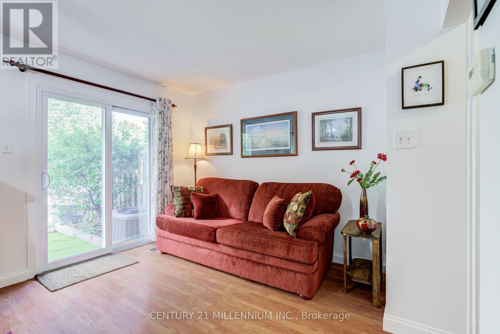 35 TARA PARK CRESCENT - 6