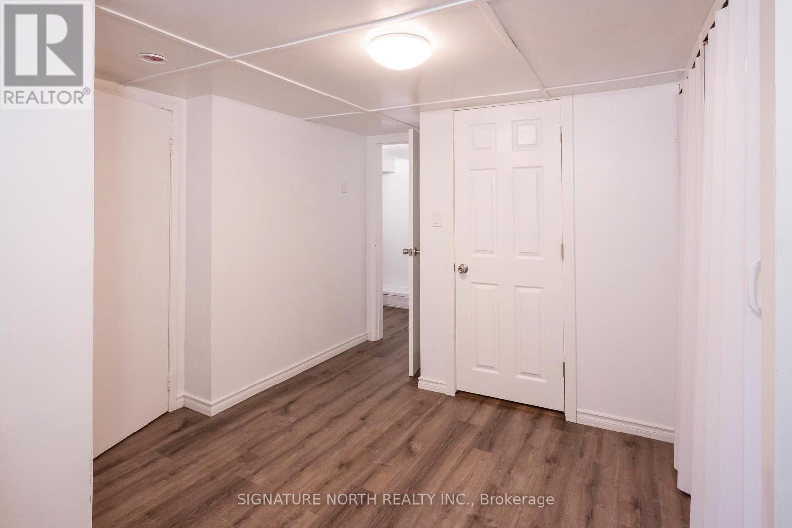 105 MACHAR AVENUE - 41