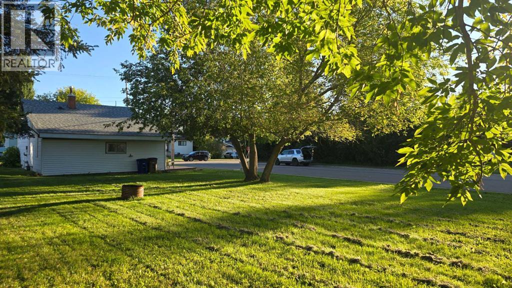 9834 100 Ave - Image 24