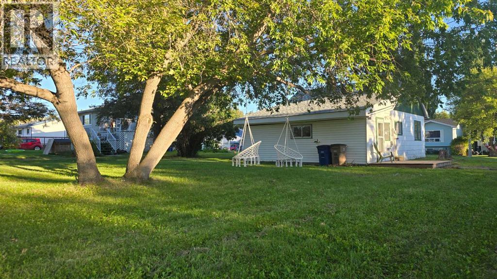 9834 100 Ave, Plamondon, Alberta, T0A2T0, Plamondon, Alberta — photo 2 of 5