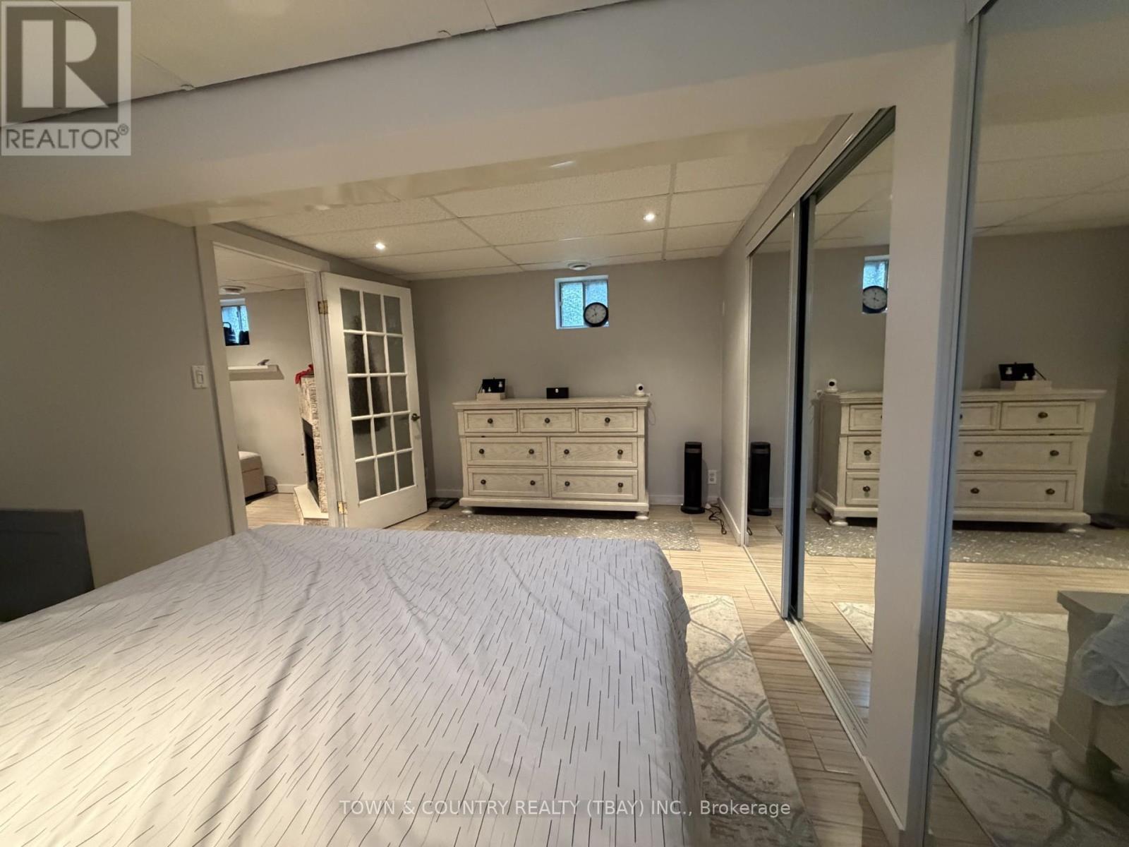 1901 BAILEY AVENUE - 16