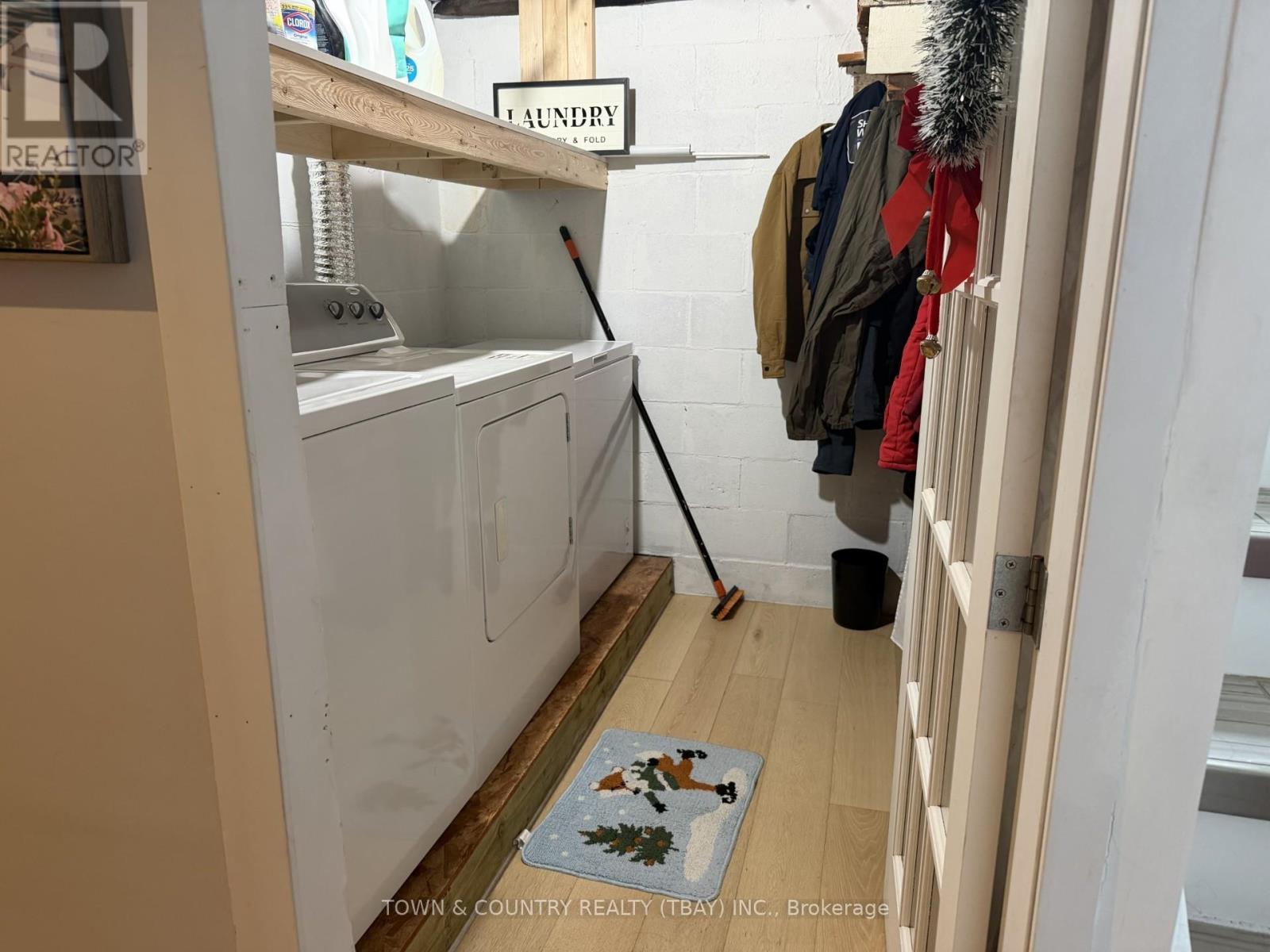 1901 BAILEY AVENUE - 12