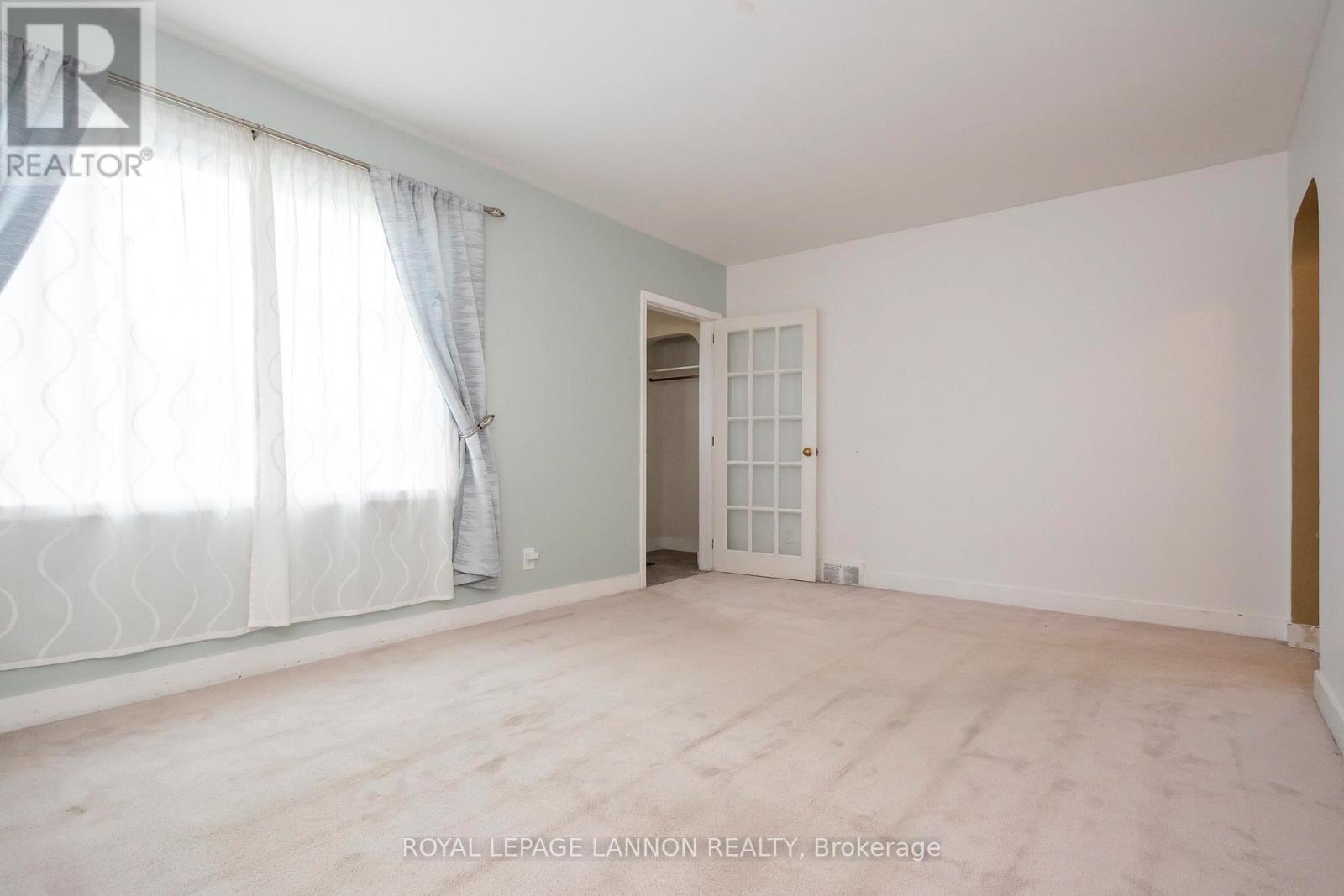 2219 ARTHUR STREET E - 11