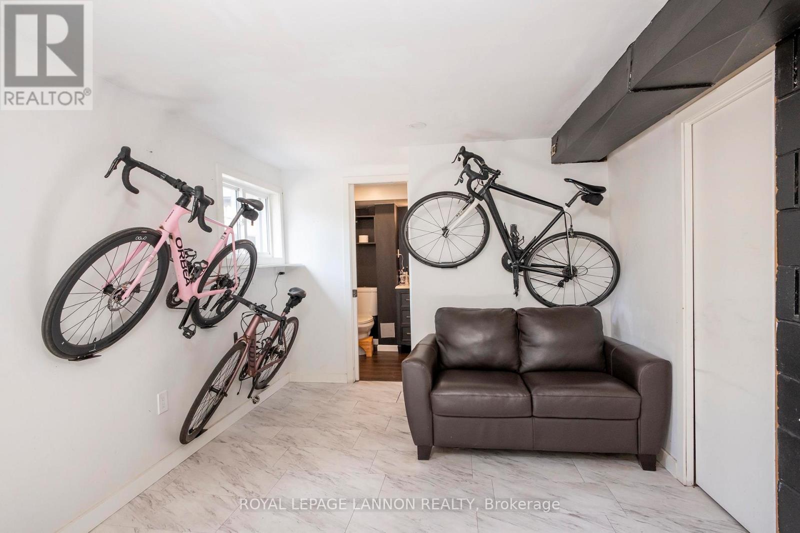 262 THERESA STREET - Image 36