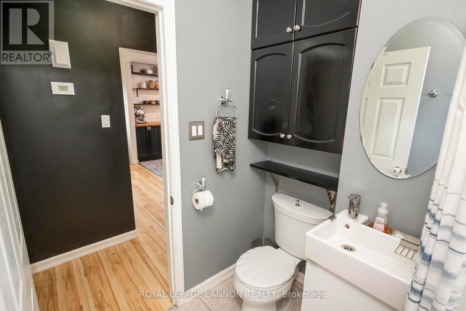 262 THERESA STREET - 34