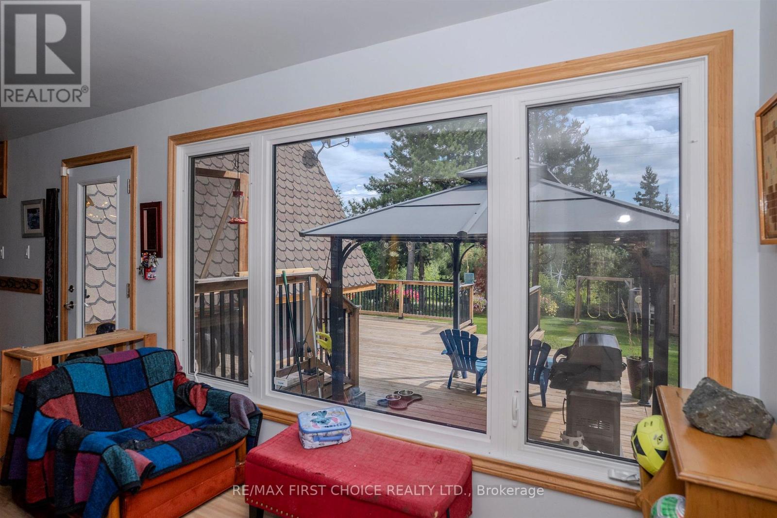 1950 LAKESHORE DRIVE - Image 35