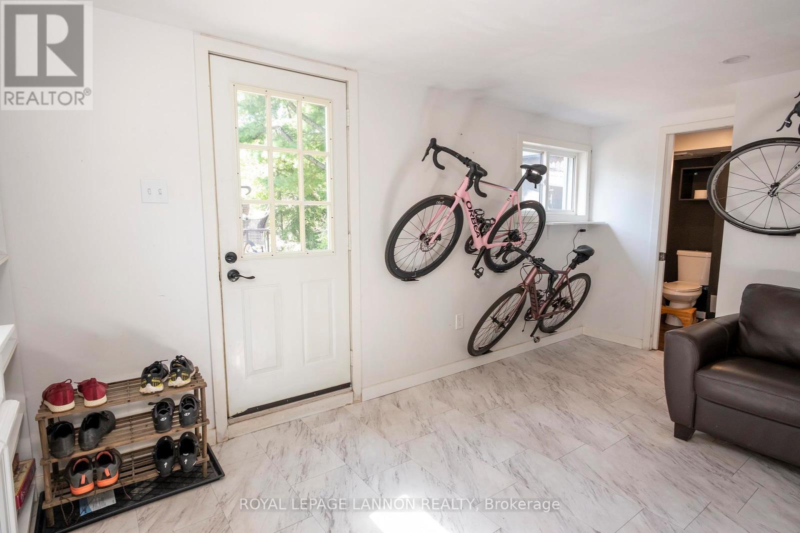 262 THERESA STREET - Image 37