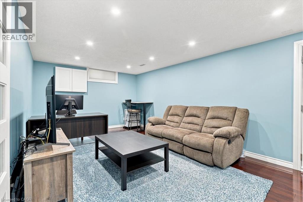 71 GREENOCK Drive - Image 32