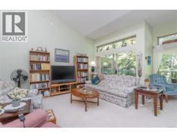 902 Lakes Blvd, Parksville, BC V9P2P8 Photo 11