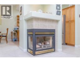 902 Lakes Blvd, Parksville, BC V9P2P8 Photo 14
