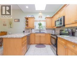 902 Lakes Blvd, Parksville, BC V9P2P8 Photo 20