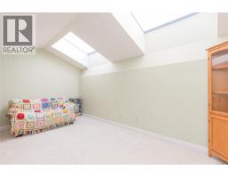 902 Lakes Blvd, Parksville, BC V9P2P8 Photo 23
