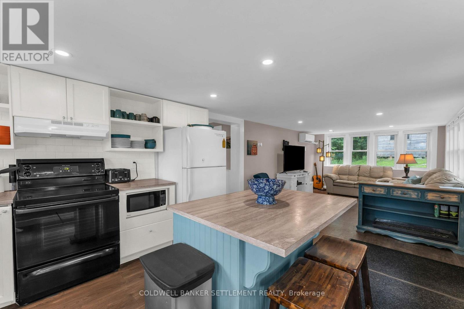 345 BATTAMS ROAD W - Image 6