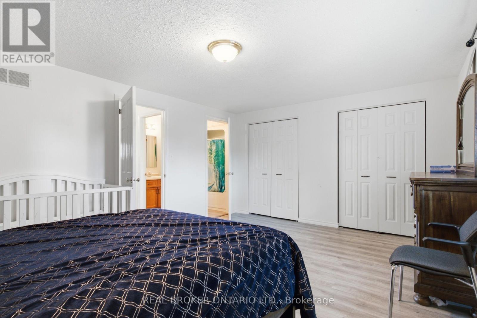 #5 31 SCHRODER CRESCENT - Image 22