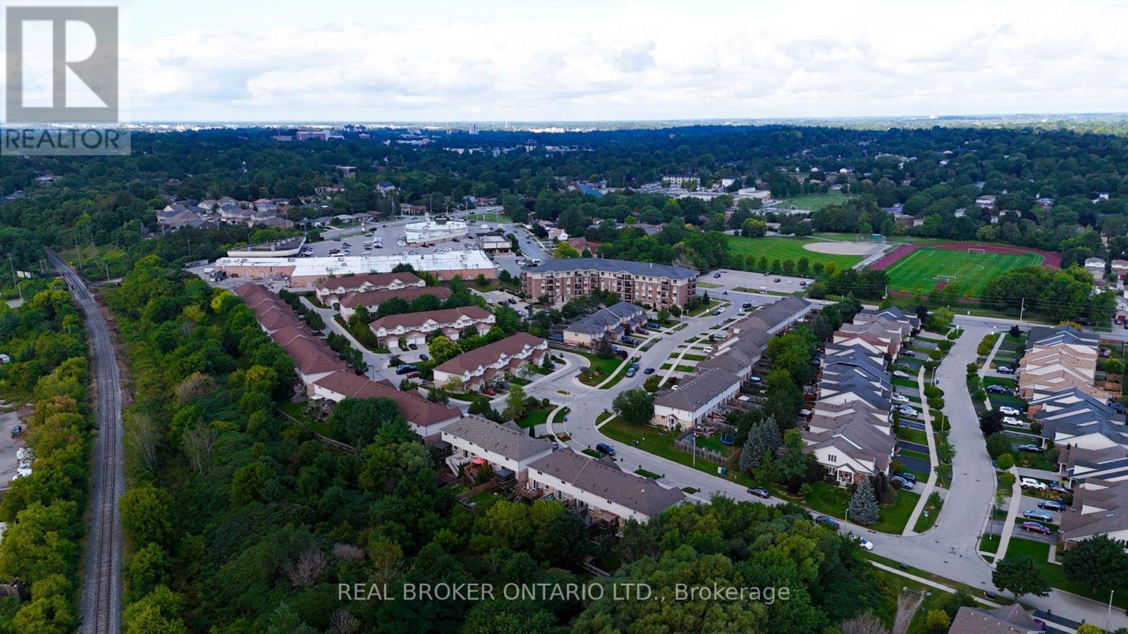 #5 31 SCHRODER CRESCENT - 46