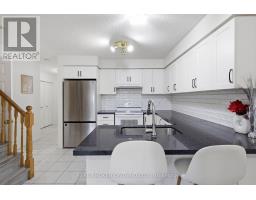 Bedroom - 5 - 31 Schroder Crescent, Guelph, ON N1E7M6 Photo 11