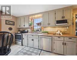 630 Robert Ferrie Drive, Kitchener, ON N2P2R4 Photo 11