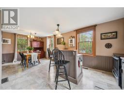 630 Robert Ferrie Drive, Kitchener, ON N2P2R4 Photo 12