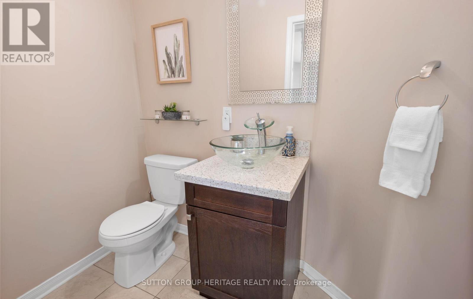 61 SONGBIRD CRESCENT - 15