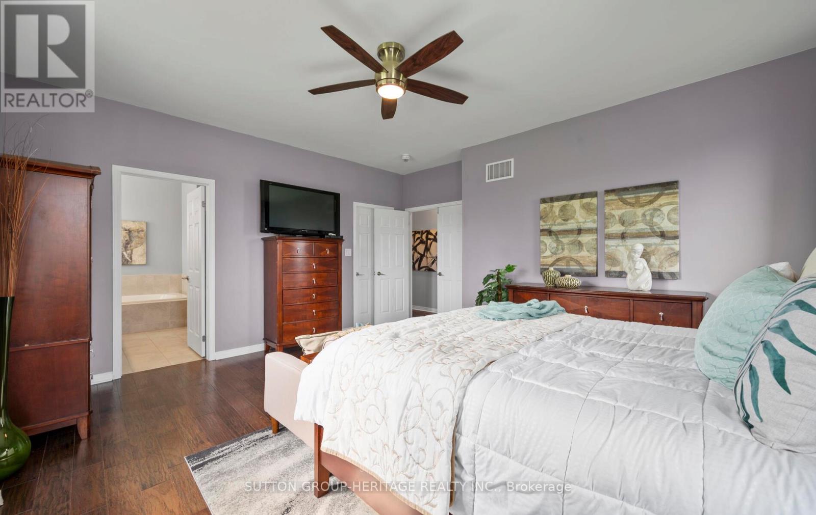 61 SONGBIRD CRESCENT - 17