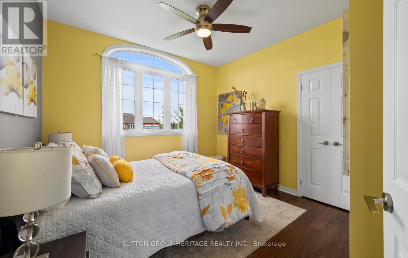 61 SONGBIRD CRESCENT - 22
