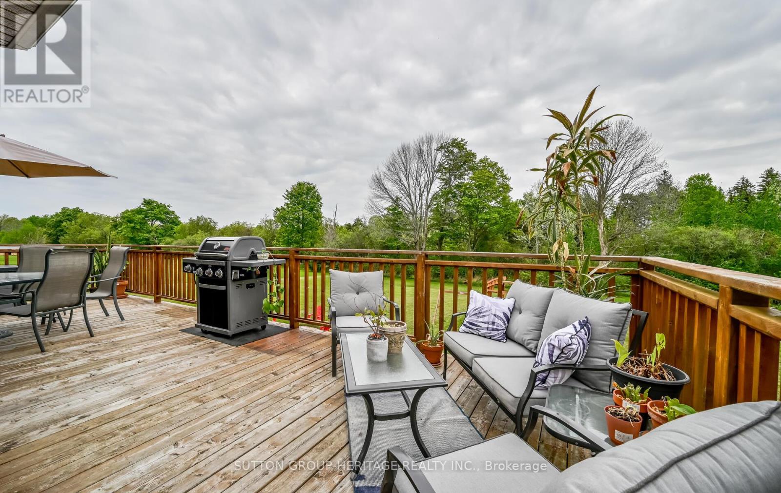 61 SONGBIRD CRESCENT - 27